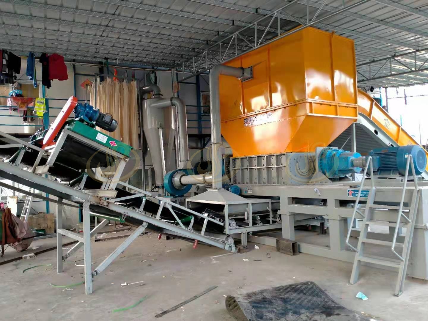 郑州金鹏废旧家电粉碎机怎么处理冰箱洗衣机