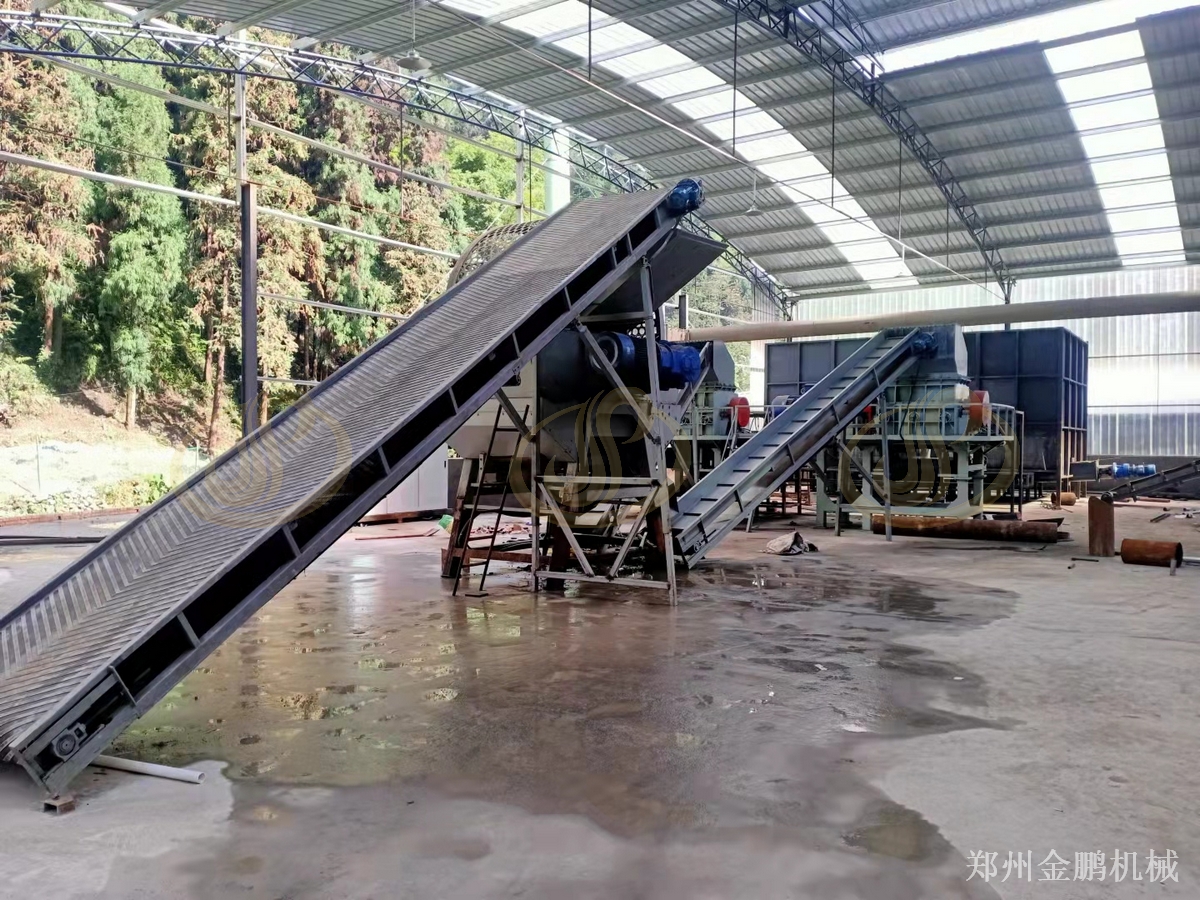 郑州金鹏轮胎破碎生产线配置与钢丝分离前处理